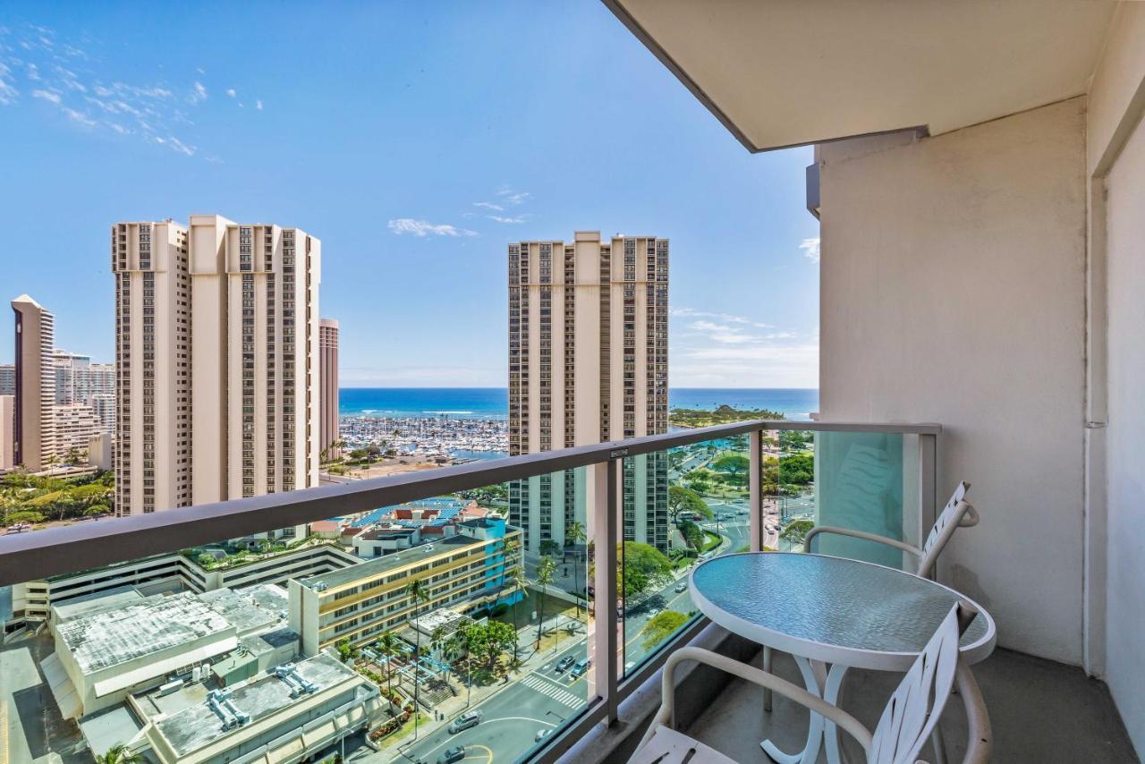 Castle At Ala Moana Hotel Гонолулу Экстерьер фото